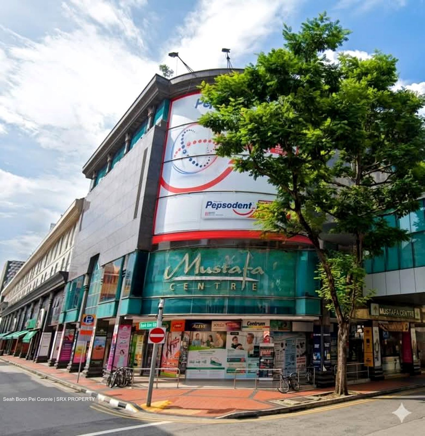 Serangoon Road (D8), Retail #588623401